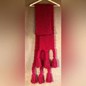 EMPORIO ARMANI red shawl.